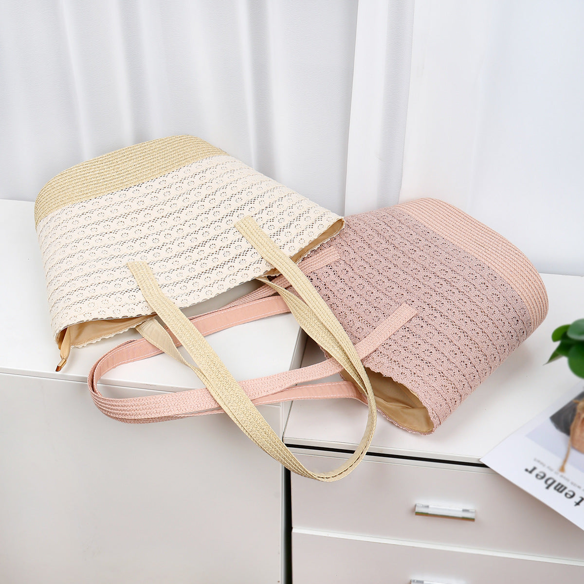 Textured Straw Bucket Bag with Lace Detailing for Coastal Days