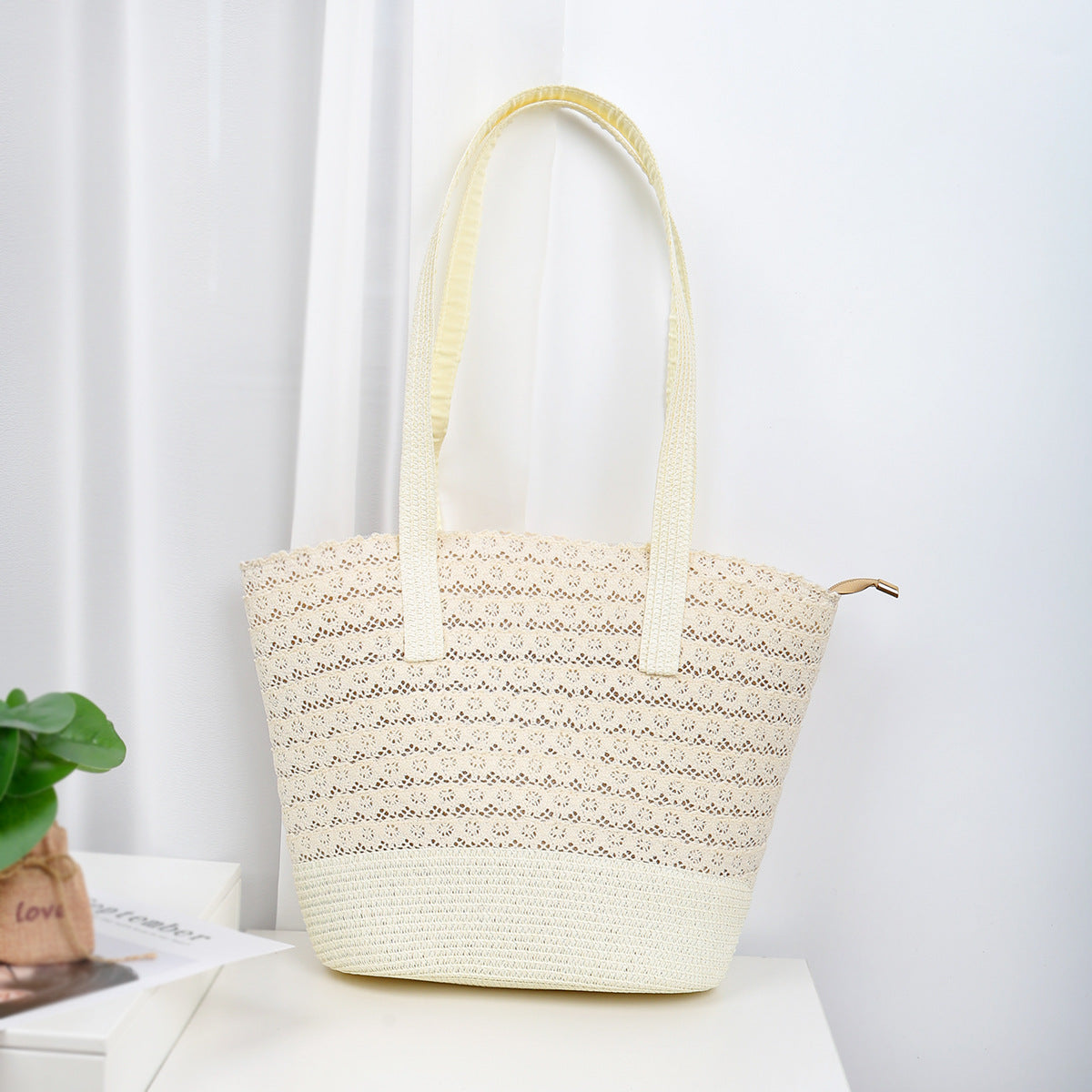 Textured Straw Bucket Bag with Lace Detailing for Coastal Days