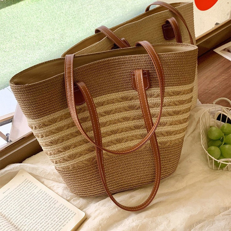 Lightweight Woven Straw Tote for Everyday Carry and Beach Escapes