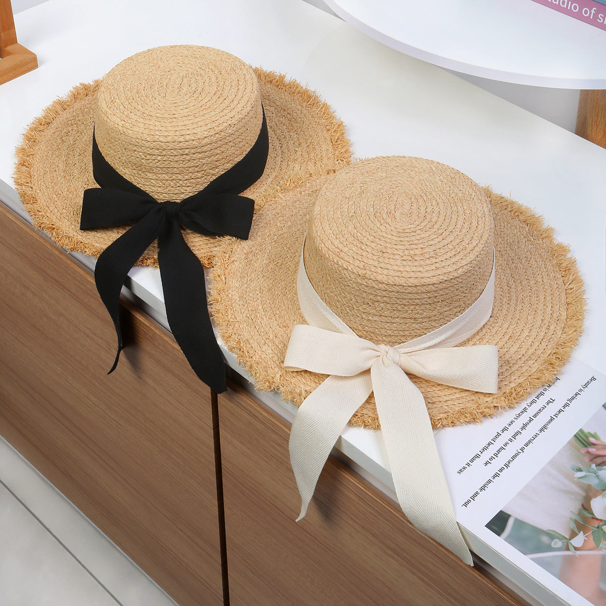 Flat-Top Raffia Hat with Clean Lines and Timeless Appeal