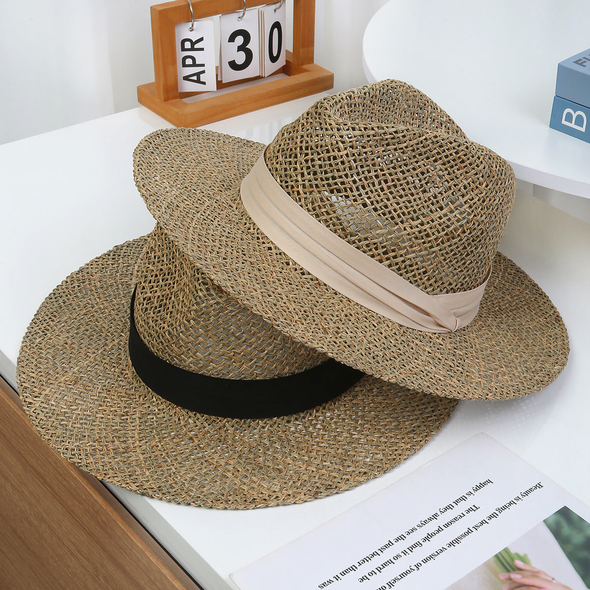 Hand-Knotted Hollow Straw Hat with Vintage British Silhouette